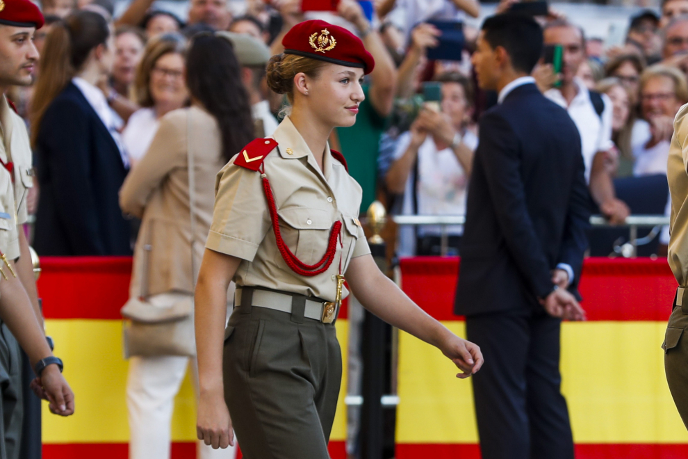 La Princesa Leonor Ha Participado Este Viernes En La Ofrenda A La Virgen Del Pilar De Los