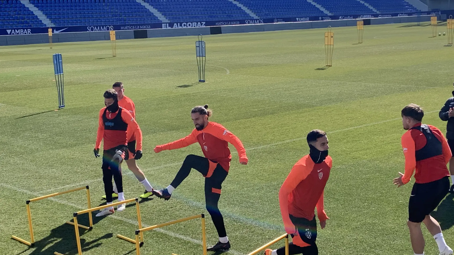 David Garc A Principal Novedad En El Entrenamiento De La Sd Huesca