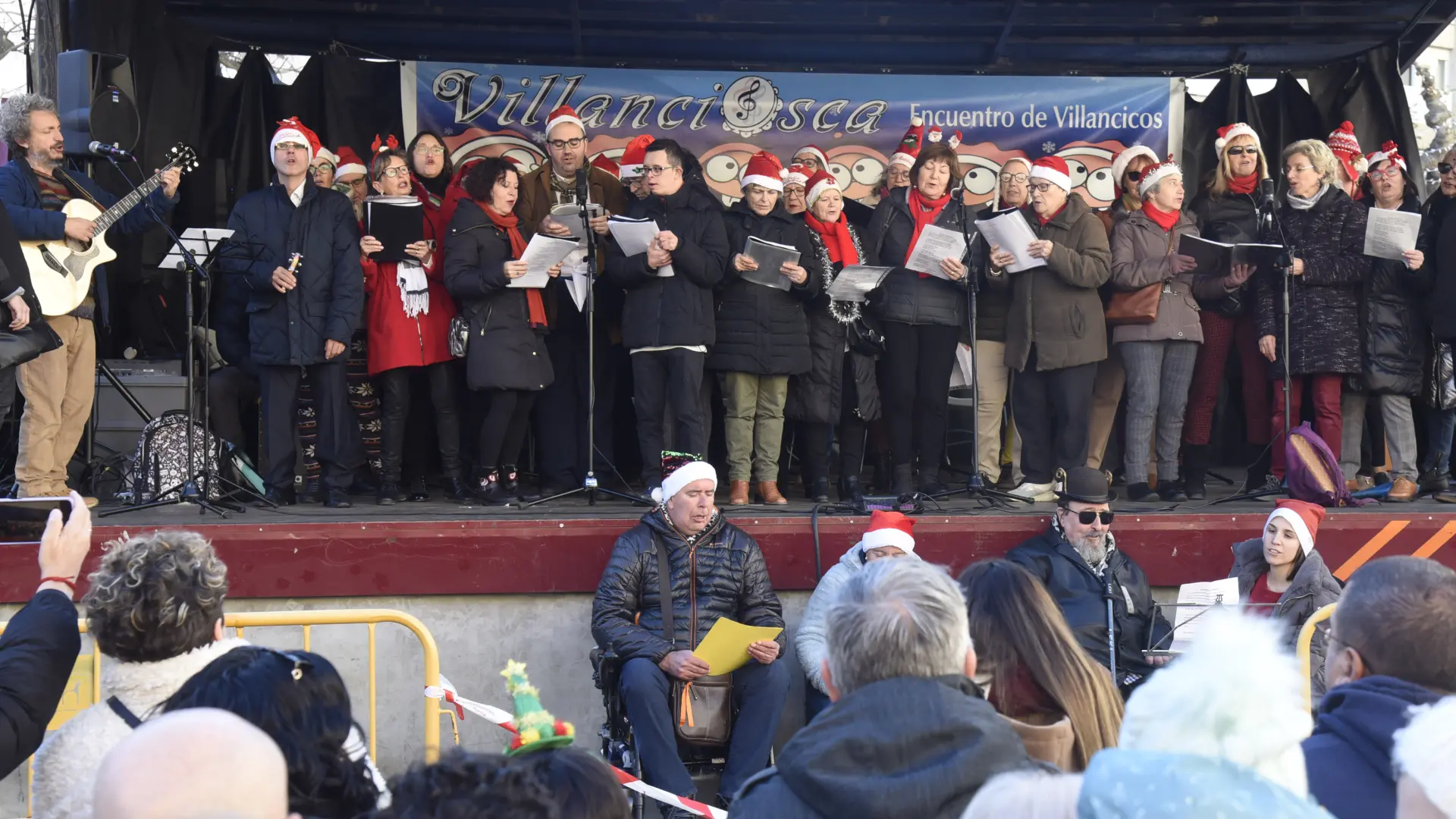 Villancicos cantados desde el corazón para ayudar a Jesús