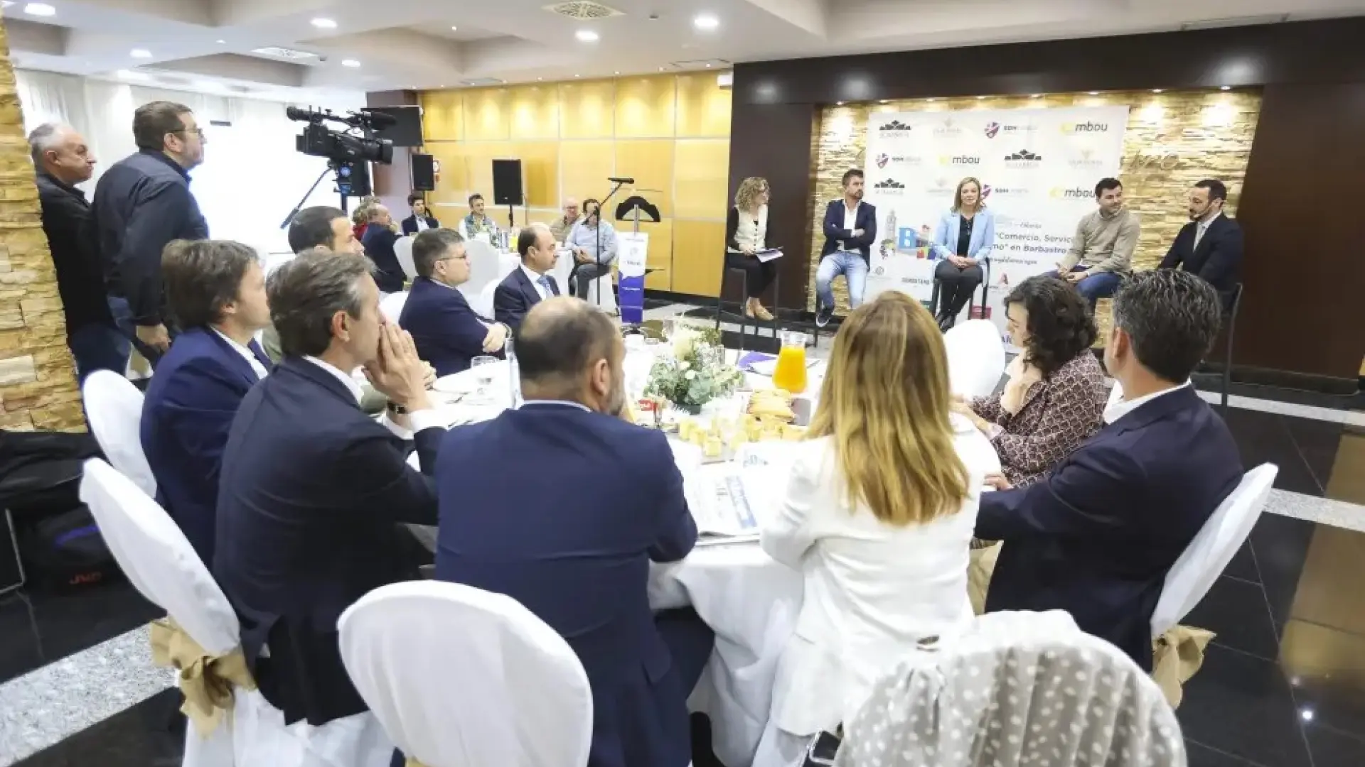 El Desayuno de Diario del Alto Aragón analiza el presente y futuro de