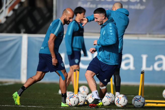 Mikel Rico y Dani Escriche apuntan a repetir titularidad.
