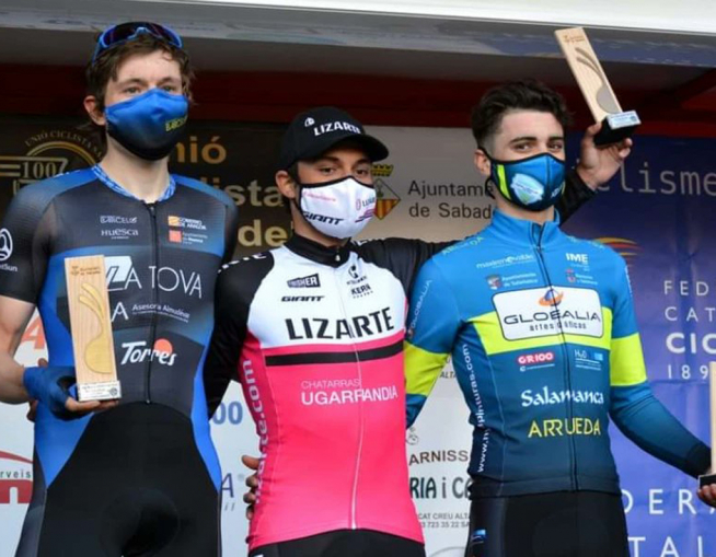 Toby Perry (La Tova), a la izquierda, fue segundo en Sabadell.