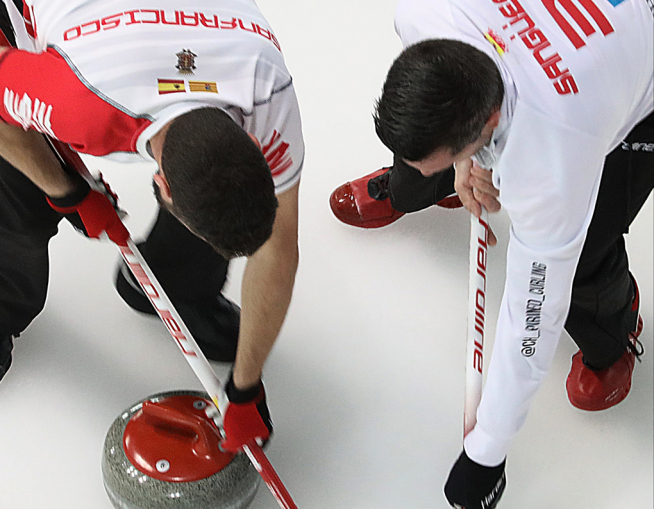 Una acción de juego en un partido del Club Hielo del Pirineo, quinto clasificado.