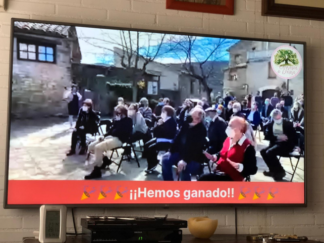 Así han vivido los vecinos de Bárcabo la elección de la carrasca como Árbol Europeo del Año 2021.