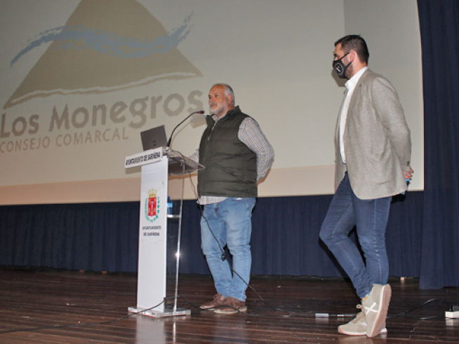 El consejero comarcal de Turismo, Marcos Vaquer, fue quien convocó el encuentro.