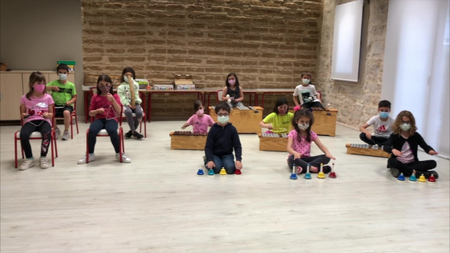 Los más pequeños también participan en el vídeo