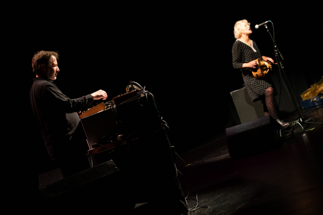 Detlef Weinrich y Emmanuelle Parrenin presentaron el disco ‘Jours de Greve’.