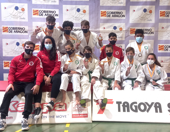 Judocas de categoría infantil del Club Ibón.