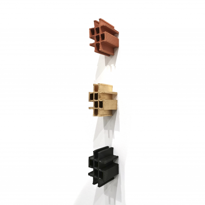 David Latorre presenta en JustMad una serie de esculturas a modo de instalación de su último proyecto artístico.