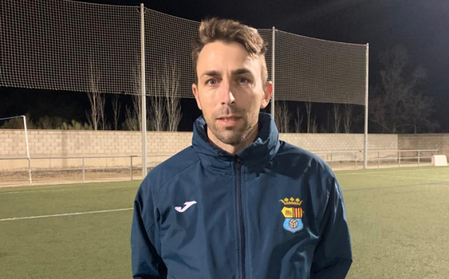 José Carlos Gallego, entrenador de la A.D. Almudévar, uno de los tres equipos altoaragoneses en el Grupo 2