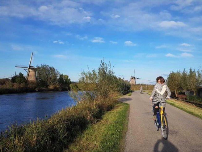 Patricia Marín, en un paseo en bici por Holanda.