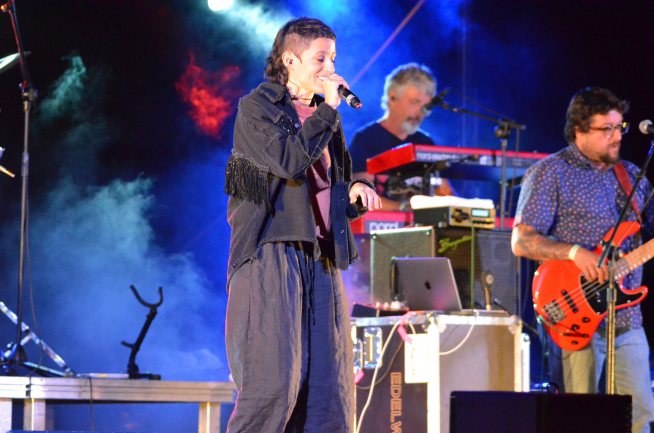 Travis Birds en el homenaje a Pau Donés