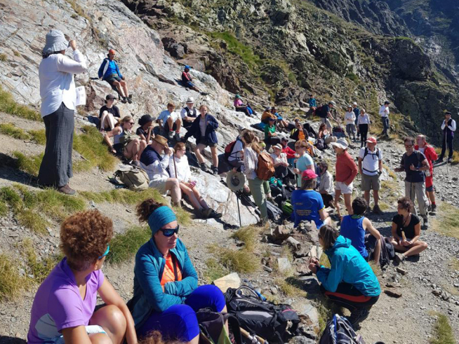 Medio centenar de personas participaron en la actividad organizada por Pirineo Literario