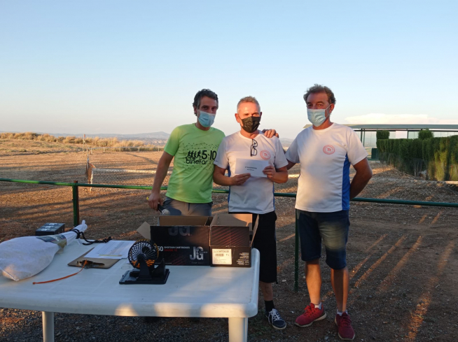 Entrega de premios en la competición de plato celebrada en El Romeral de Binéfar.