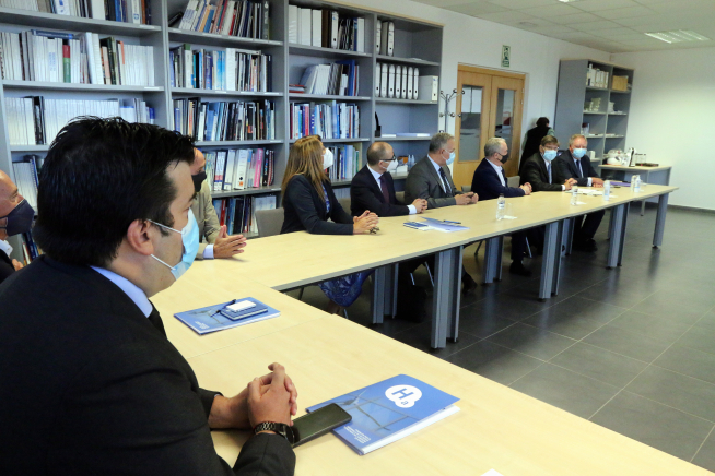 Asistentes a la presentación de Alibérico