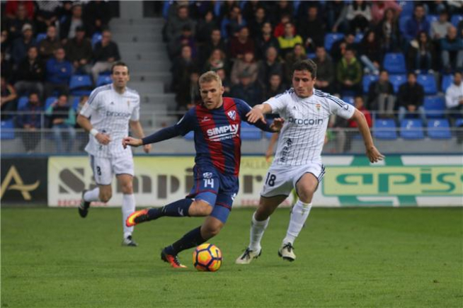 Samu Saiz, en un partido contra el Oviedo.