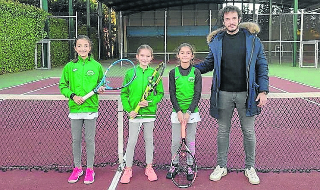 Las chicas del CT Osca lucharán por el título regional tras ganar en semifinales a Montecanal A.