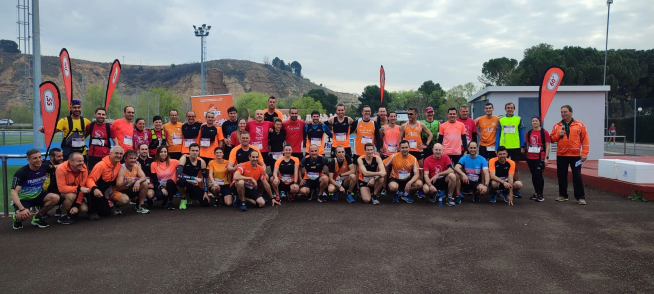 Foto de familia del Club Atletismo Fraga en su fiesta atlética.