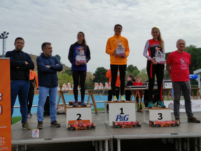 Podio femenino de la 5k.