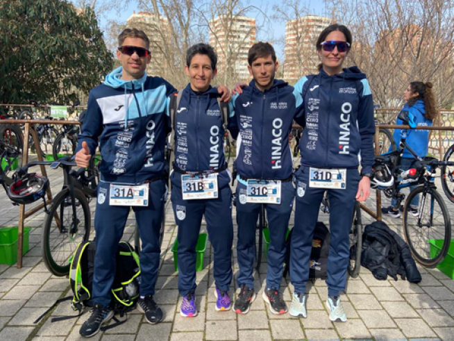 Los cuatro duatletas que hicieron este domingo el campeonato de relevos mixtos.