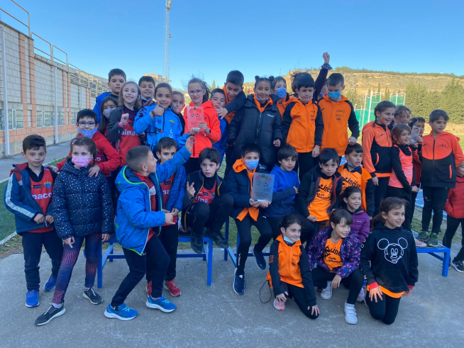 Podio del provincial Sub-10 mixto por equipos disputado en Monzón.