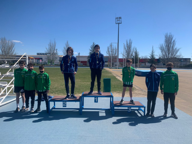 Podio Sub-14 femenino en el provincial de combinadas.