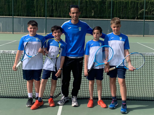 Equipo alevín del CT Zoiti A&G. que perdió el fin de semana ante el Utebo.