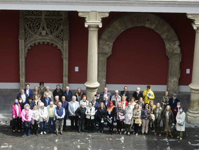 Artistas que participan en esta muestra, que reúne piezas de 101 pintores y escultores.