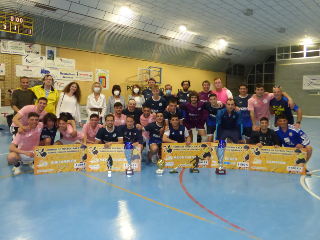 Foto de los equipos ganadores de las 36 Horas de Fútbol Sala de este 2022.