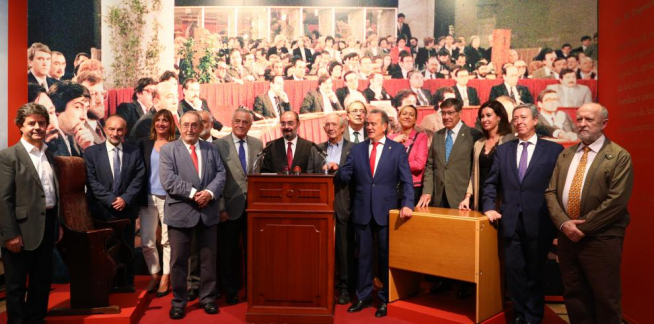 El Presidente de Aragón, Javier Lambán, asiste a la inauguración de la exposición 40 Años de Estatuto de Autonomía de Aragón.