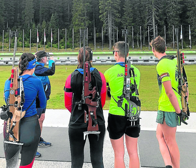 El tiro también ocupa una buena parte de los entrenamientos del grupo en Eslovenia.