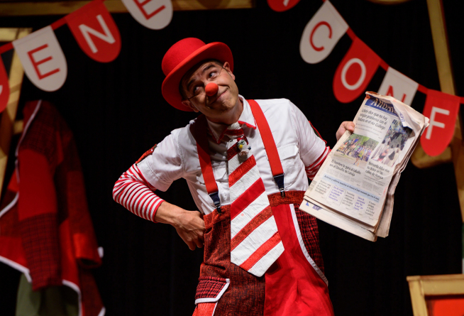 Ismael Civiac, con este diario, en uno de sus shows.