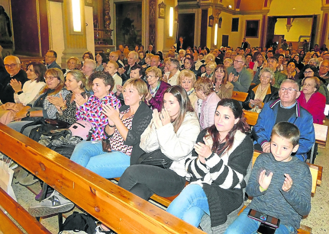 La iglesia de los Escolapios se llenó de público para disfrutar del concierto.