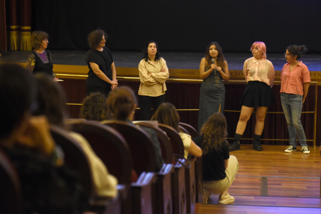 Alumnas de la Escuela de Arte de Huesca presentaron sus cortometrajes en el Teatro Olimpia.