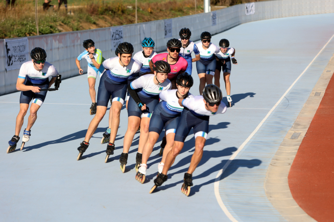 Patinadores de diferentes clubes han participado de los entrenamientos.