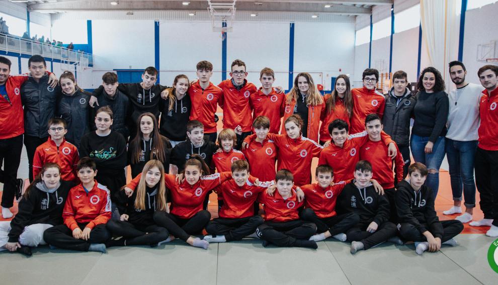 Representantes del Club Escuela Ibón de Huesca