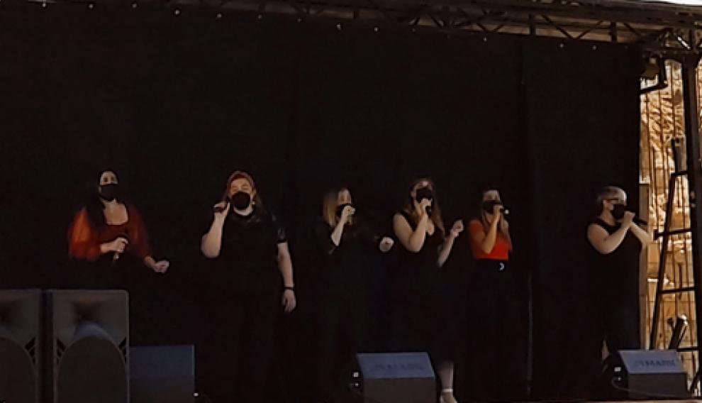 Las Chicas del Góspel cerraron Cosecha en Argavieso.