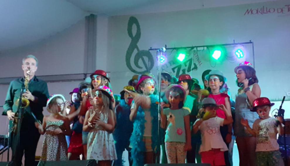 La Monkayo Jazz Band en uno de sus conciertos didácticos en Morillo de Tou.