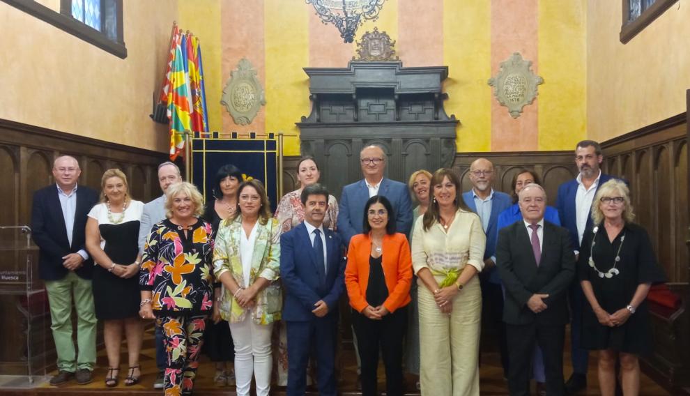 Recepción oficial a la ministra de Sanidad, Carolina Darias, en el Ayuntamiento de Huesca.