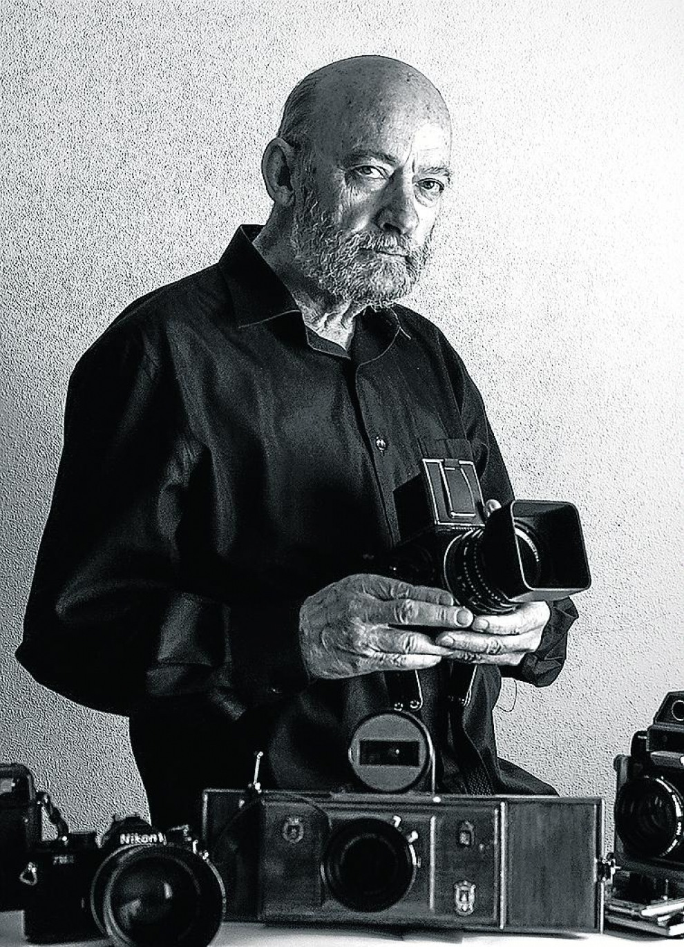 El fotógrafo Fernando Alvira Lizano muestra en un nuevo libro la Huesca del periodo 1981-1992