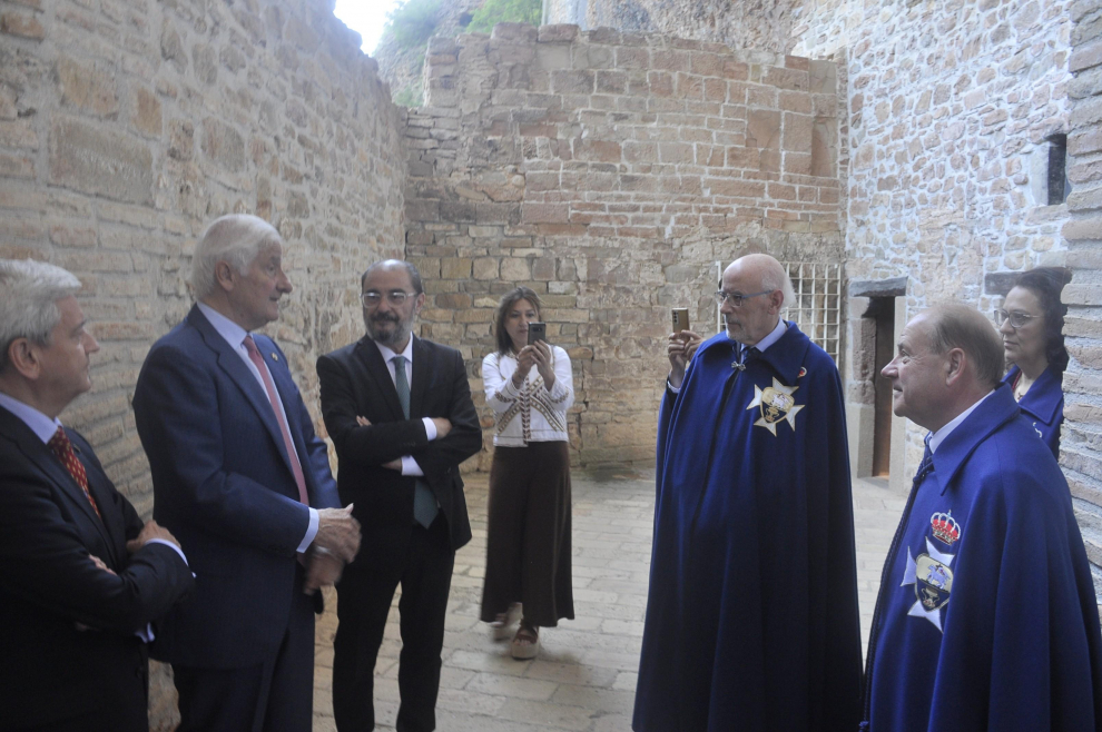 Homenaje al X Conde de Aranda en el monasterio de San Juan de la Peña