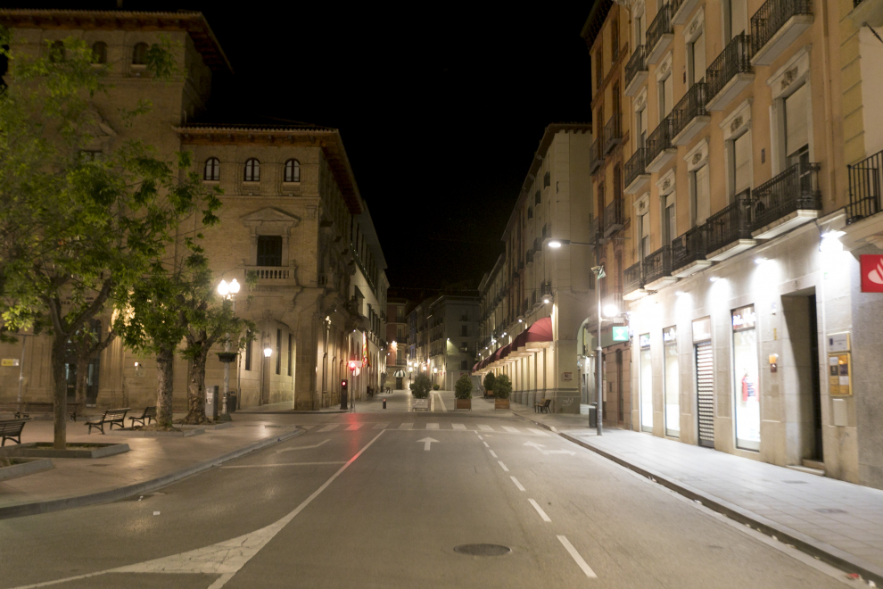Los jóvenes aprovecharon para salir en un centro de Huesca con amplia vigilancia policial.