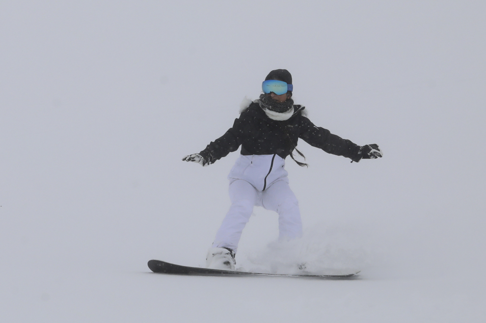 Los esquiadores disfrutan desde este jueves de sus pistas