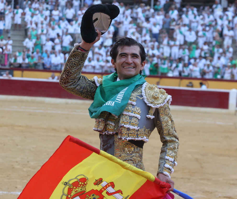 sanlorenzo dia 10..toros dian10 .. foto pablo segura.. 10 - 8 - 22[[[DDA FOTOGRAFOS]]]