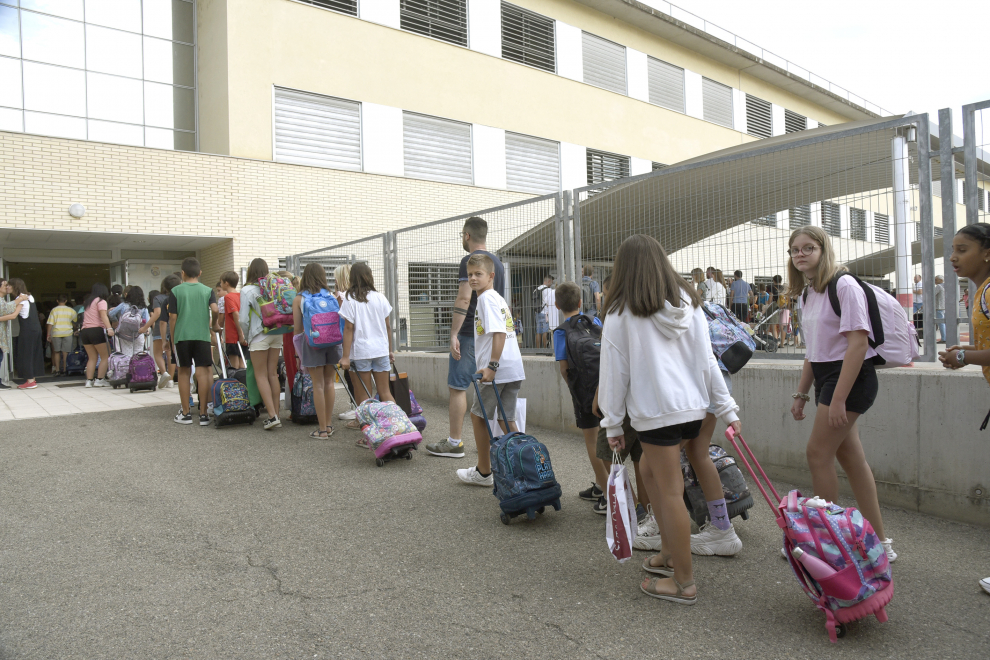 Primer día de clase en el colegio Pirineos-Pyrénées de Huesca