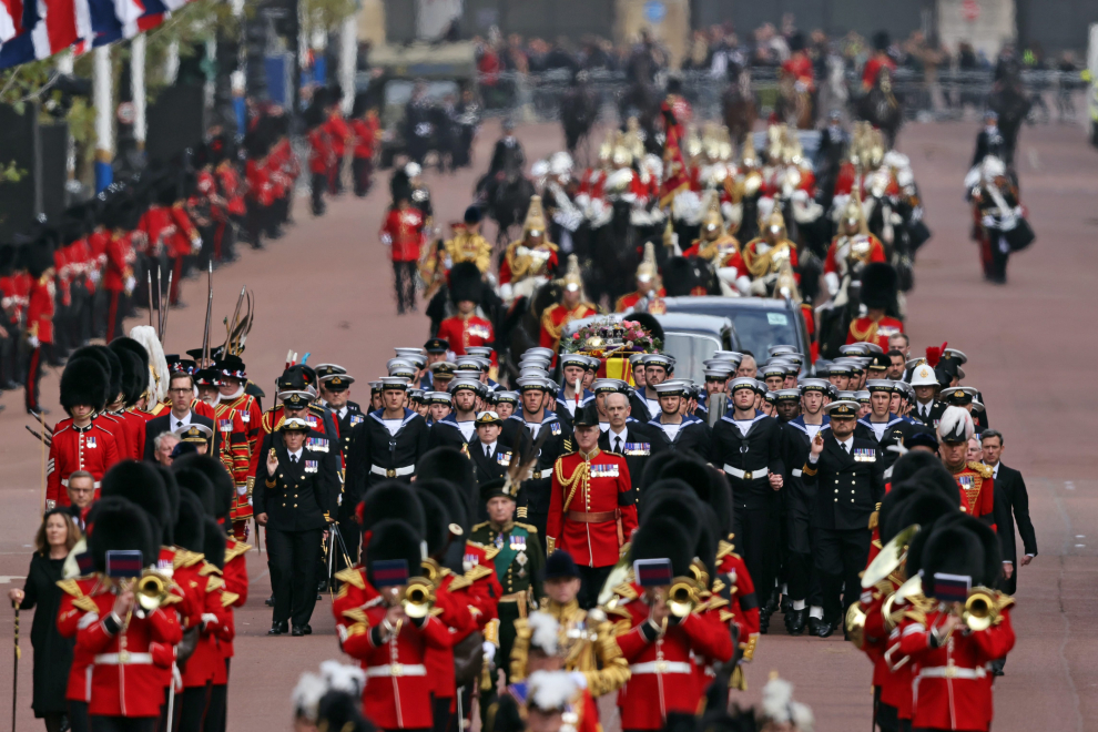 London (United Kingdom), 19/09/2022.- The State Funeral Procession of Queen Elizabeth II in London, Britain, 19 September 2022. Britain's Queen Elizabeth II died at her Scottish estate, Balmoral Castle, on 08 September 2022. The 96-year-old Queen was the longest-reigning monarch in British history. (Reino Unido, Londres) EFE/EPA/STUART BROCK
BRITAIN ROYALTY