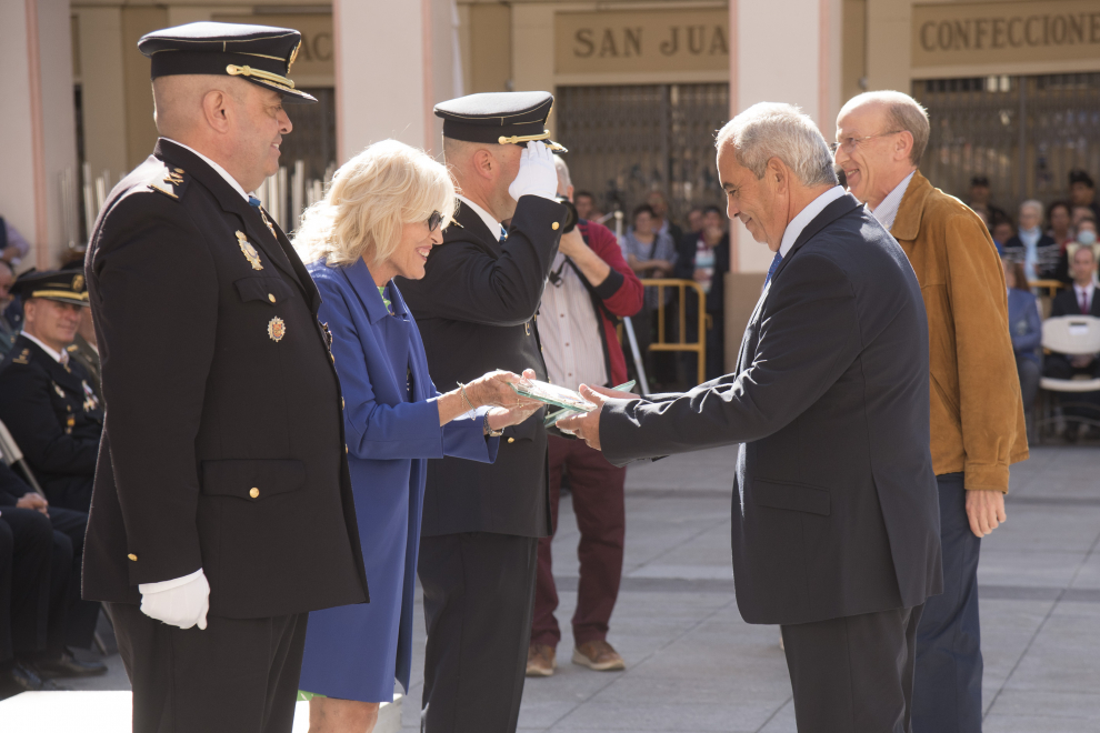 La plaza de López Allué ha acogido este acto y la entrega de medallas