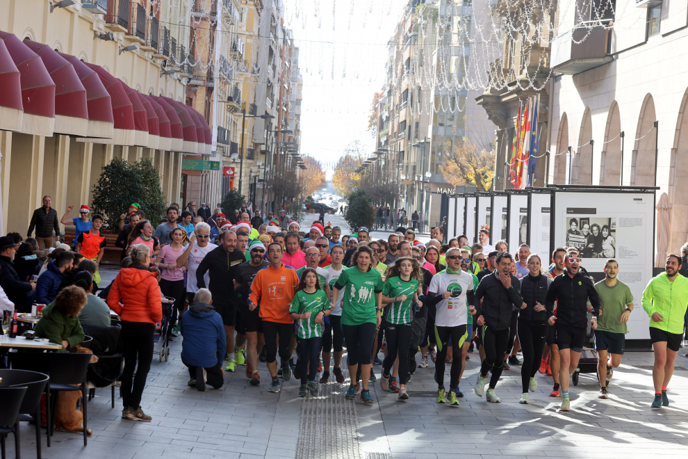 En la mañana de hoy ha tenido lugar la tradicional cita deportiva, en la que han participado un nutrido grupo de corredores, llegando hasta Huerrios y recorriendo diferentes puntos de la ciudad.