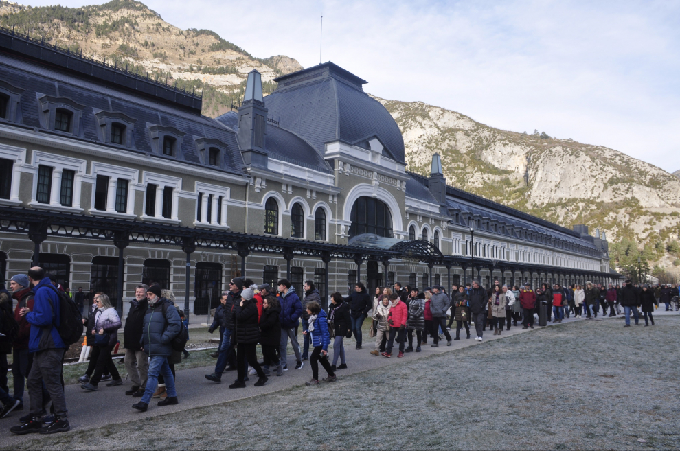 Inauguración de la reforma de la explanada de la estación de Canfranc.
