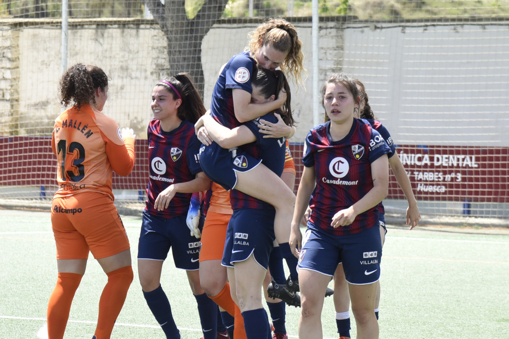 Las jugadoras celebran su triunfo frente al Son Sardina este domingo